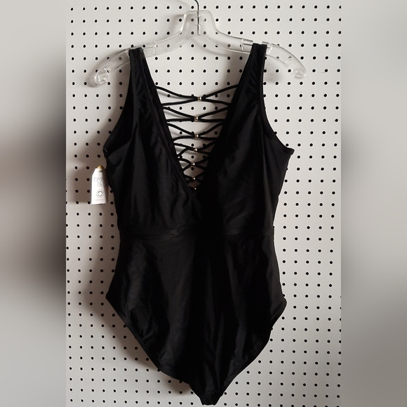 Ladies Swimsuit ~ Size 14 - Picture 3 of 3